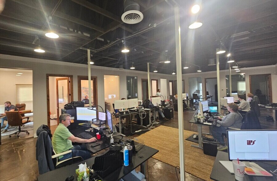 More Photos Of 936 Holcomb Bridge Rd, Roswell Office For Sale