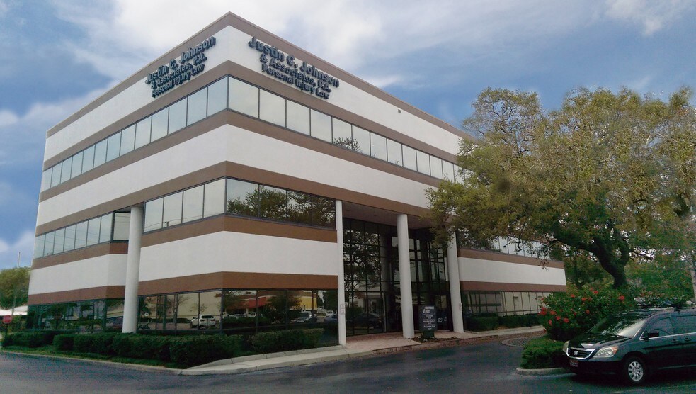 More Photos Of 4020-4088 Park St N, Saint Petersburg Unknown For Lease