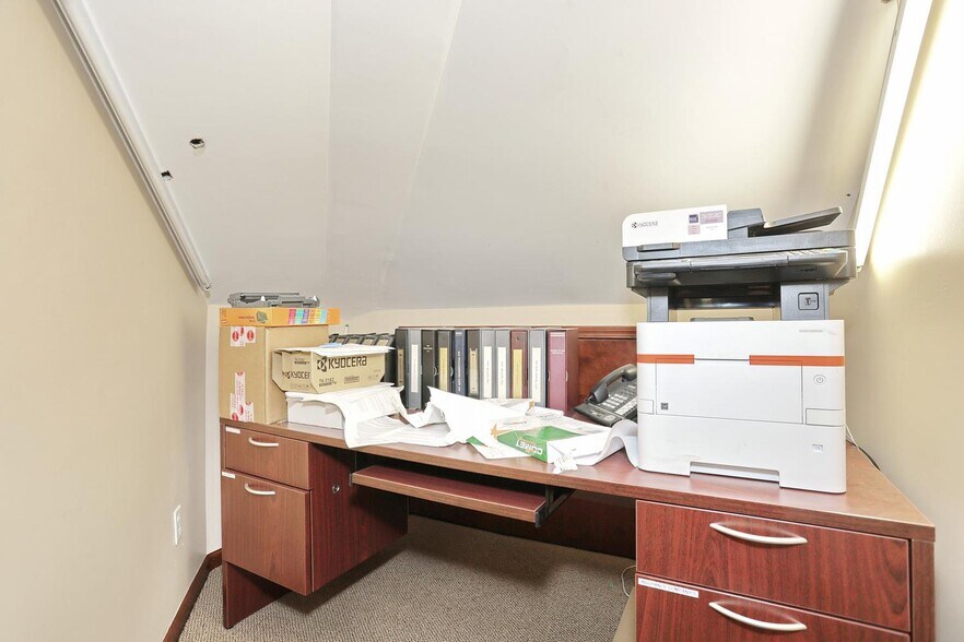 More Photos Of 22 S Madison Ave, Spring Valley Office For Sale