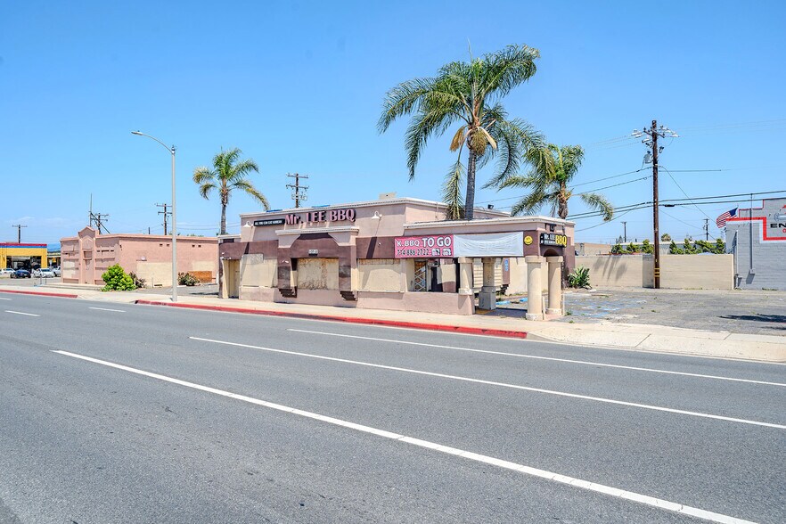 More Photos Of 10712 Beach Blvd, Stanton Restaurant For Sale