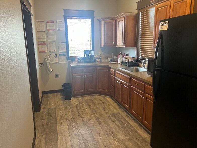 More Photos Of 430 W Iowa Ave, Nampa Loft Creative Space For Sale