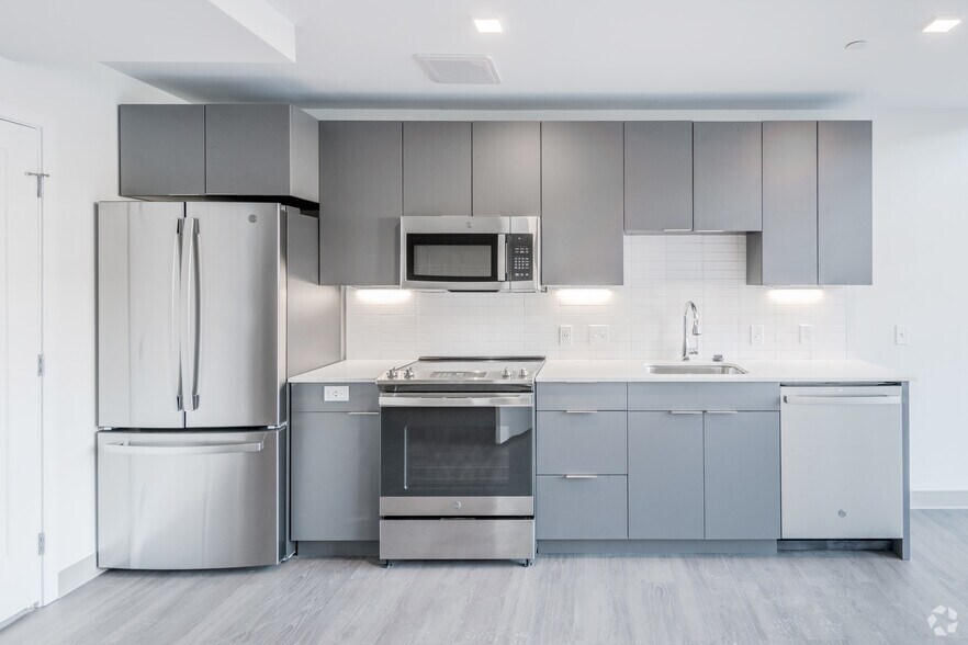 More Photos Of 125 Clifford St, Providence Apartments For Lease