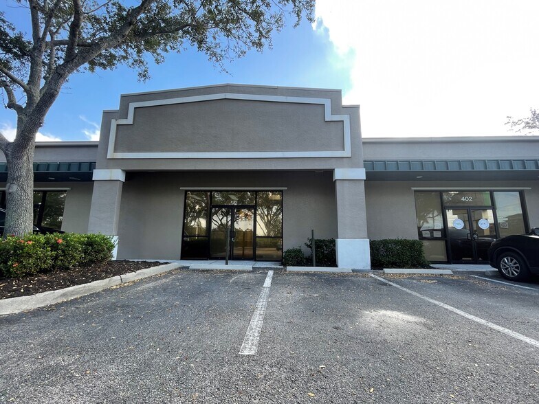 More Photos Of 8961 Daniels Center Dr, Fort Myers Medical For Sale