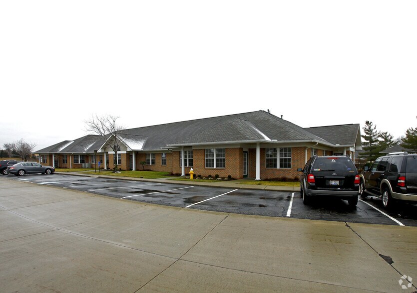 More Photos Of 800 Westpoint Pky, Westlake Unknown For Lease