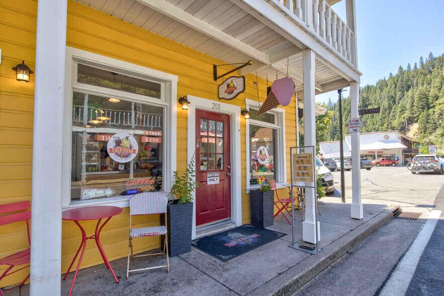 More Photos Of 200 Main St, Downieville Storefront Retail Residential For Sale
