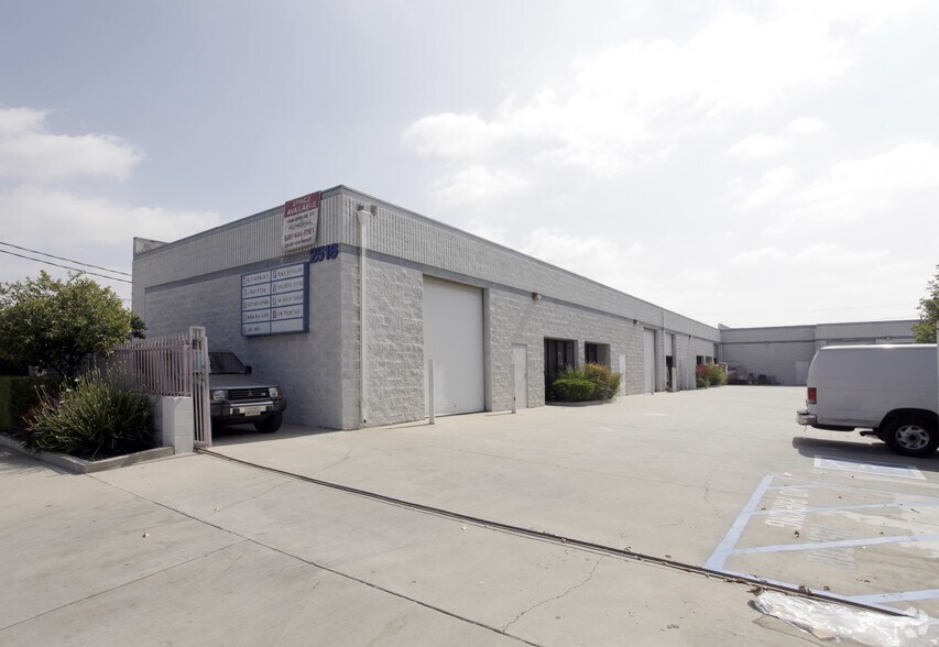 More Photos Of 2516 Troy Ave, South El Monte Warehouse For Lease