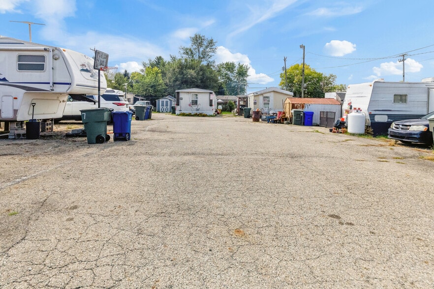 More Photos Of 39 Williams Rd, Columbus Land For Sale