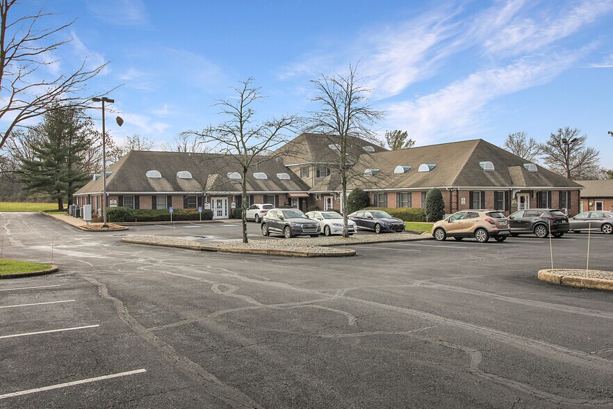 More Photos Of 593 Bethlehem Pike, Montgomeryville Medical For Lease