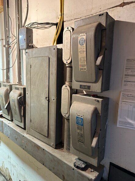 More Photos Of 776 Reynoldsburg-new Albany Rd, Blacklick Light Distribution For Lease