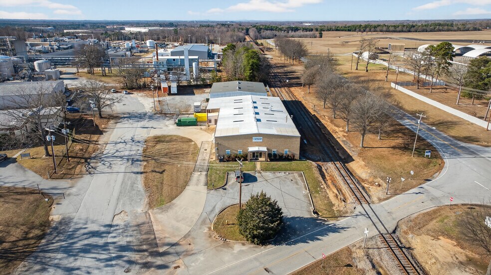 More Photos Of 4 Augusta Arbor Way, Greenville Manufacturing For Lease