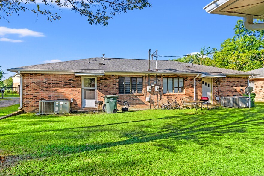 More Photos Of 407 Royal St, Florence Multifamily For Sale