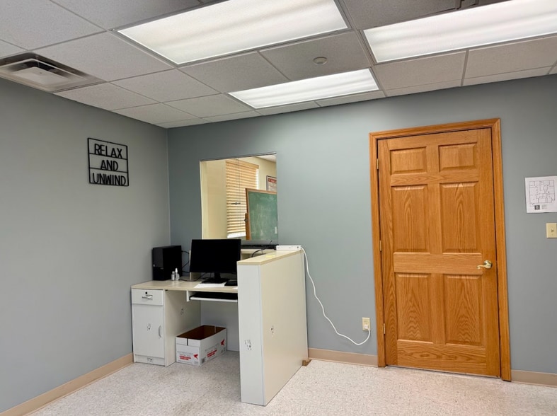 More Photos Of 5966 Boymel Dr, Fairfield Medical For Lease