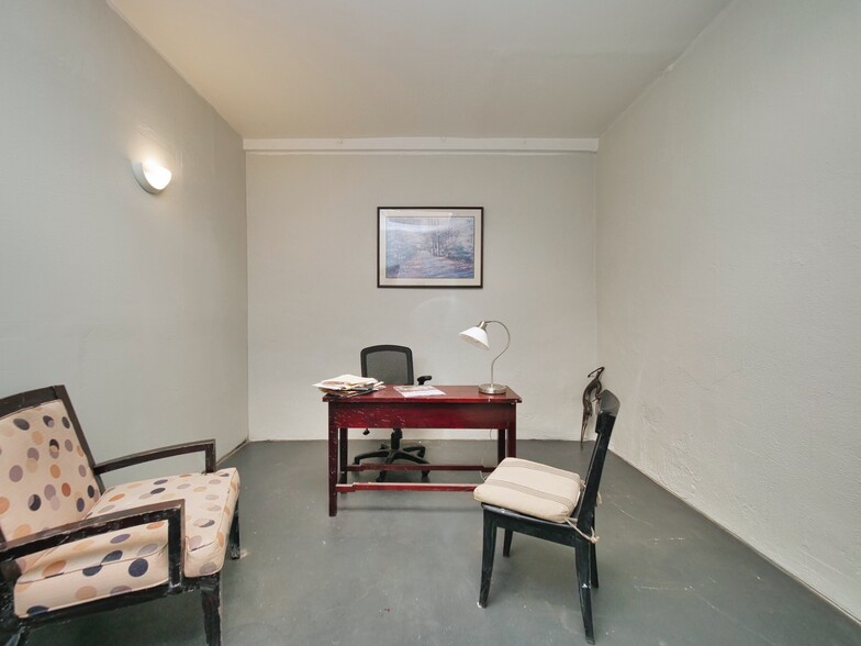 More Photos Of 9614-9616 MacArthur Blvd, Oakland Religious Facility For Lease