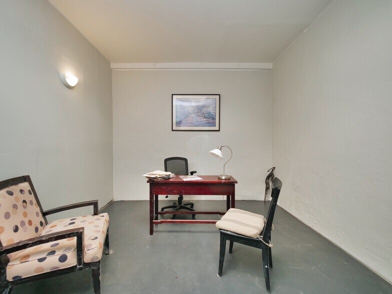 More Photos Of 9614-9616 MacArthur Blvd, Oakland Specialty For Sale