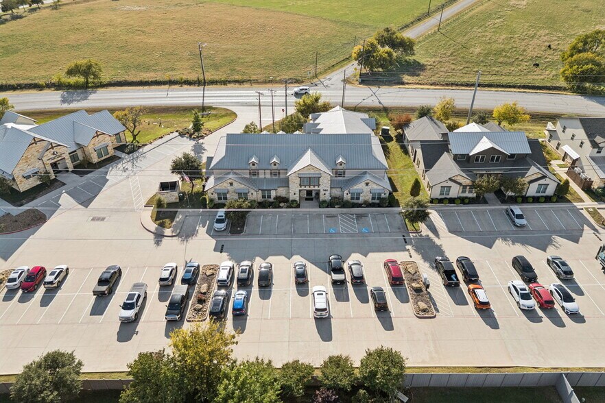 More Photos Of 361 W Byron Nelson Blvd, Roanoke Office For Lease