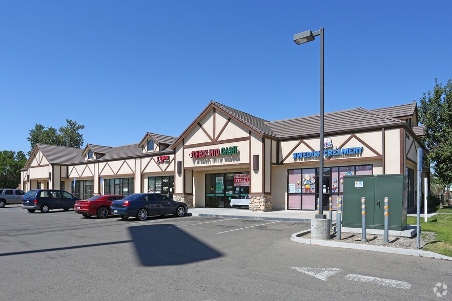 Primary Photo Of 380-396 Sierra St, Kingsburg Freestanding For Lease