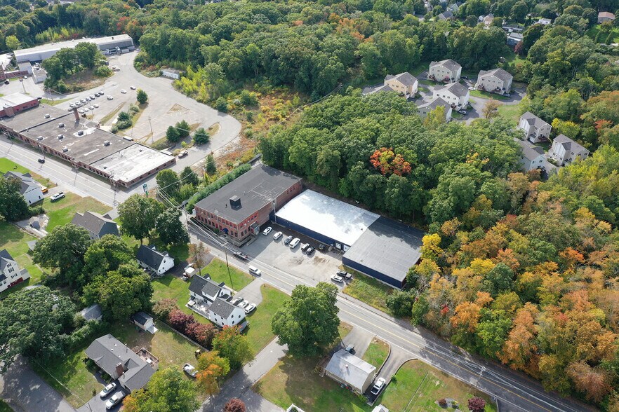 More Photos Of 68 Tower St, Hudson Warehouse For Sale