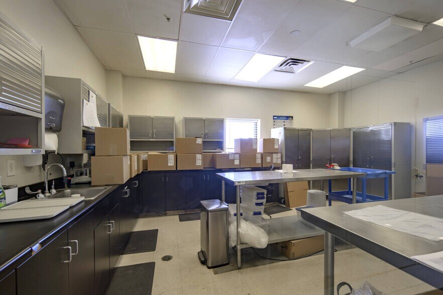 More Photos Of 855 McCormick Way, Layton Industrial For Sale
