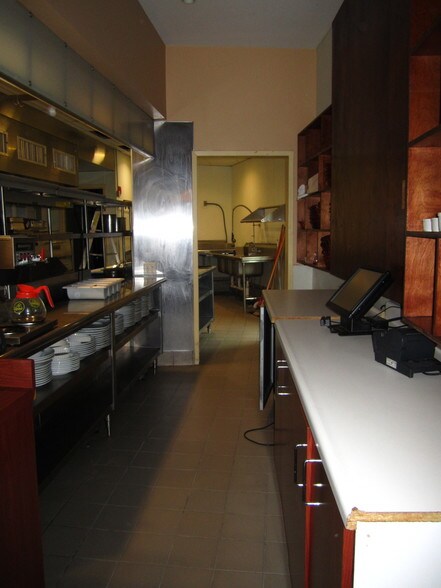 More Photos Of 19-21 N Water St, Norwalk General Retail For Sale