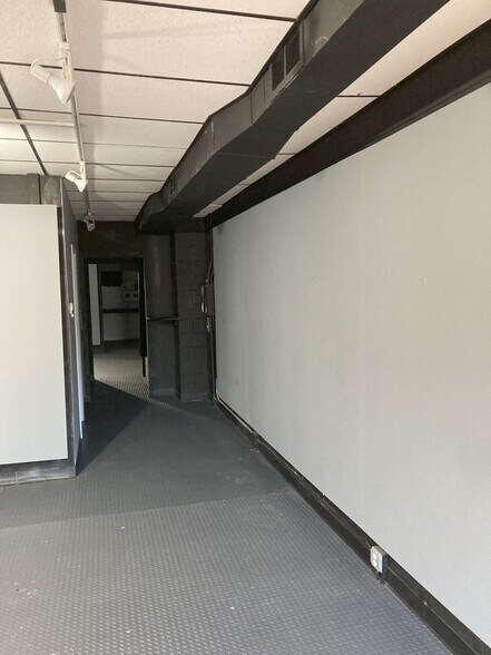 More Photos Of 4111 12 Mile Rd, Berkley Storefront For Sale