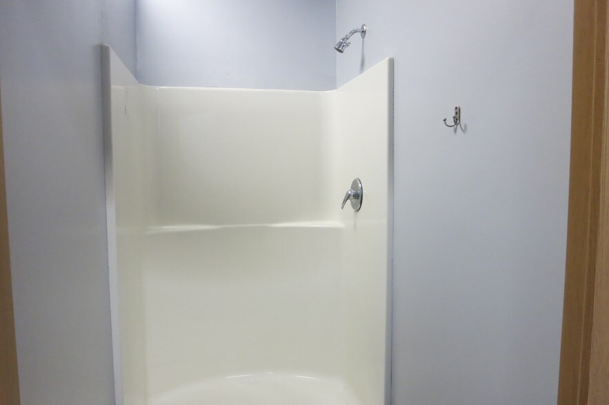 More Photos Of 1901 Hamilton Blvd, Sioux City General Retail For Sale