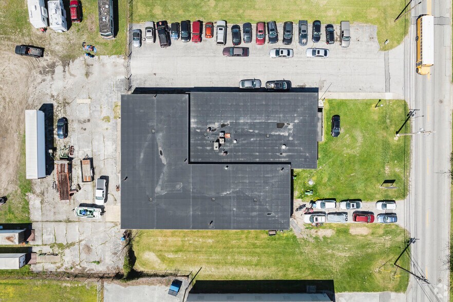 More Photos Of 1208 Dickinson St, Fremont Flex For Sale