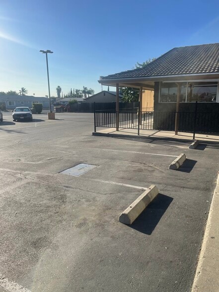 More Photos Of 16438-16460 S Cambridge Dr, Lathrop General Retail For Lease