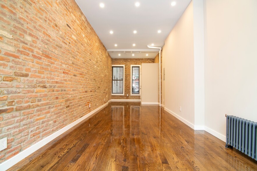 More Photos Of 280 E 10th St, New York Apartments For Lease