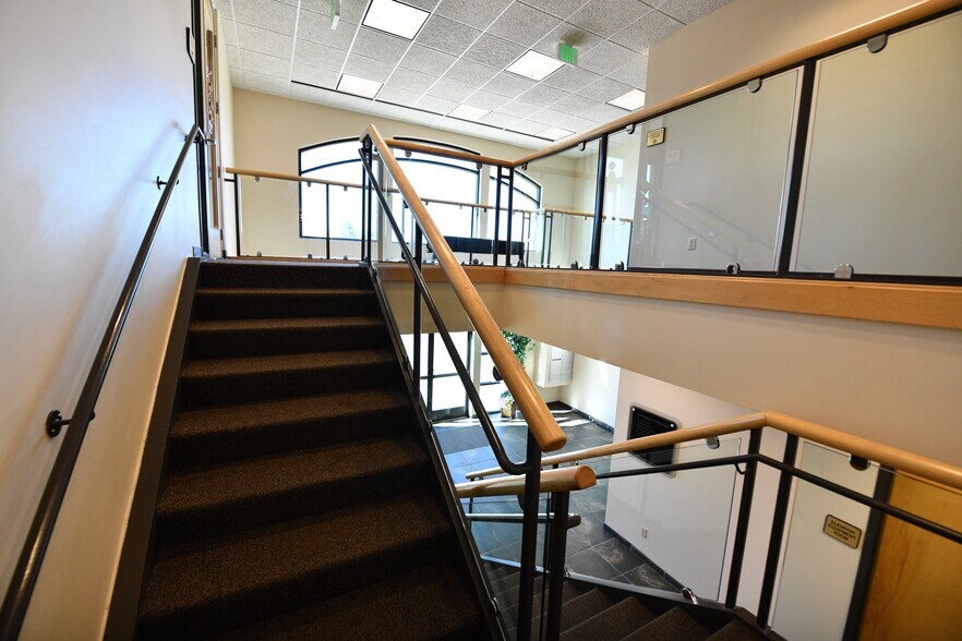 More Photos Of 5410 Powers Center Pt, Colorado Springs Medical For Lease