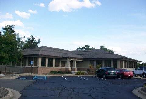 More Photos Of 4764 Fulton St E, Ada Office For Lease