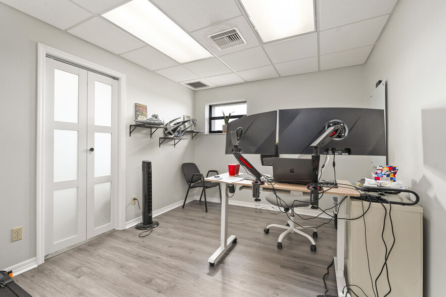 More Photos Of 16050 Orange Ave, Fort Pierce Warehouse For Sale