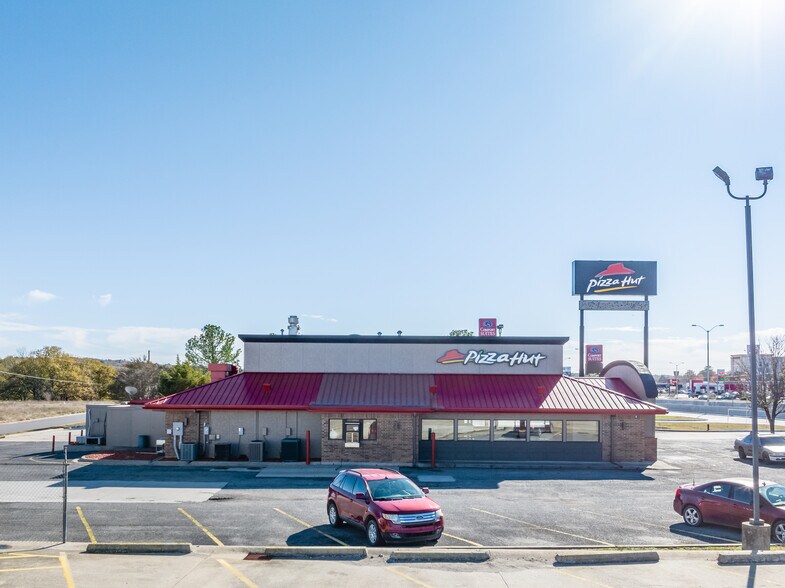 More Photos Of 620 George Nigh Expy, Mcalester Fast Food For Sale