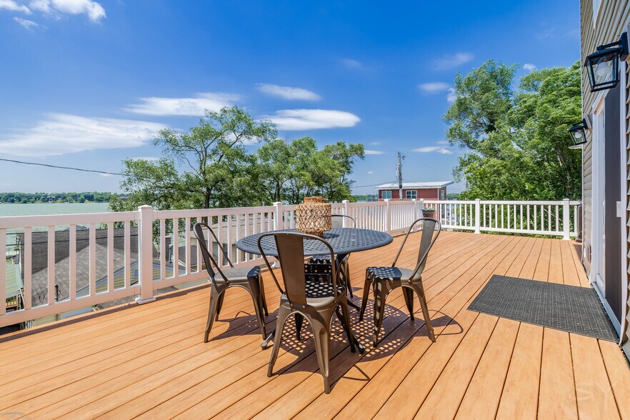 More Photos Of 13512 Dewey St, Cedar Lake Multifamily For Sale