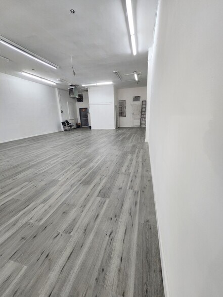 More Photos Of 7912-7912 Parsons Blvd, Flushing Storefront For Lease