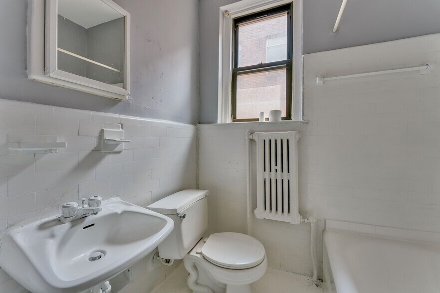 More Photos Of 130-146 Garrett Rd, Upper Darby Township Apartments For Sale