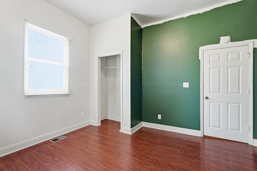 More Photos Of 309 W 41st St, Savannah Multifamily For Sale