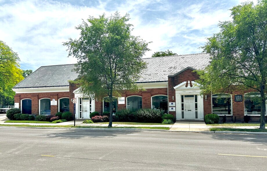 More Photos Of 776-784 Busse Hwy, Park Ridge Office Residential For Sale