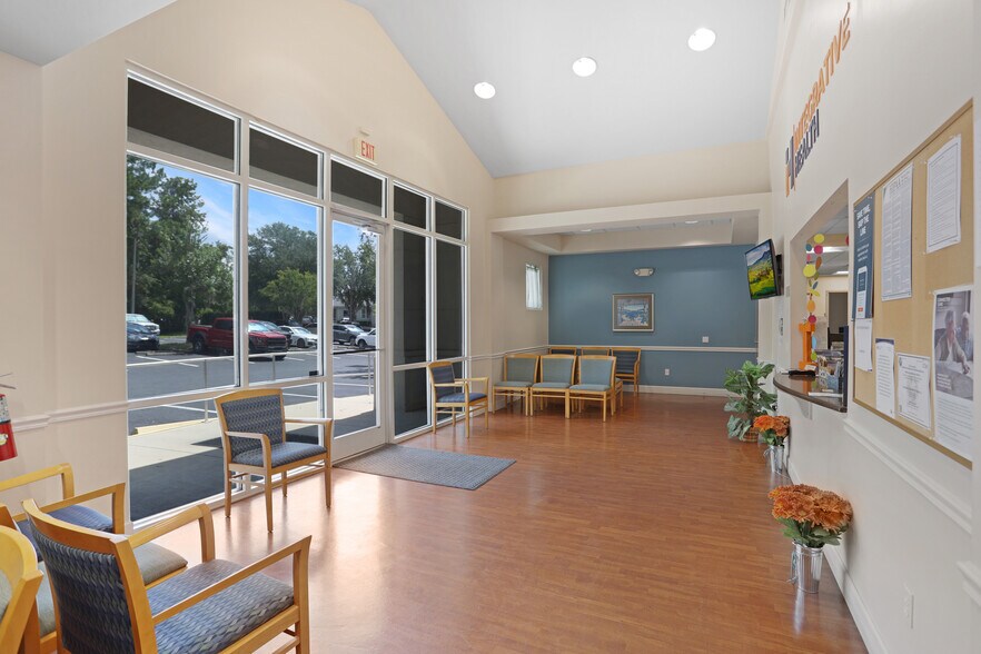 More Photos Of 3780 NW 83rd St, Gainesville Medical For Lease