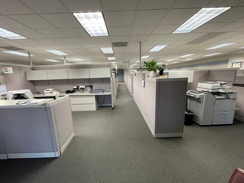 More Photos Of 1500 Wall St, Saint Charles Medical For Lease