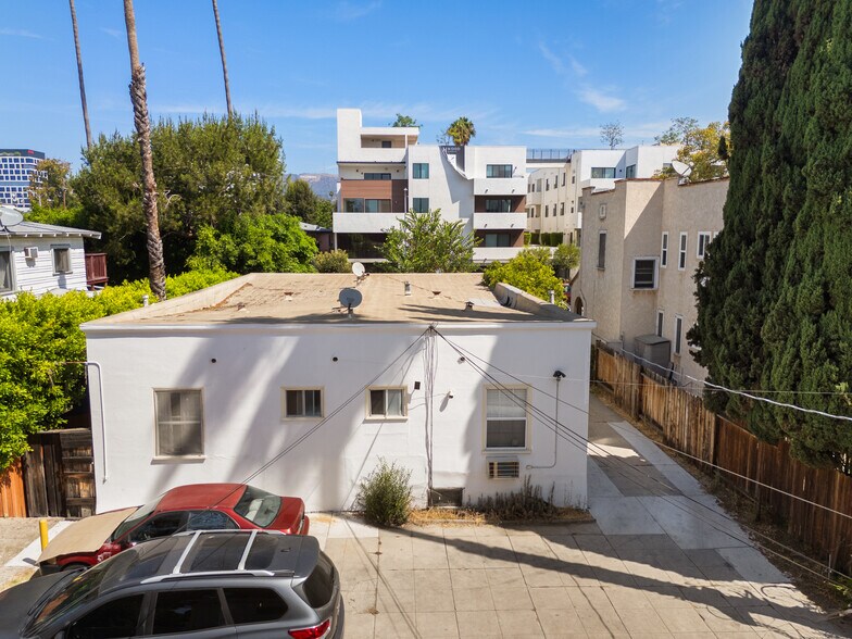 More Photos Of 5736 La Mirada Ave, Los Angeles Apartments For Sale
