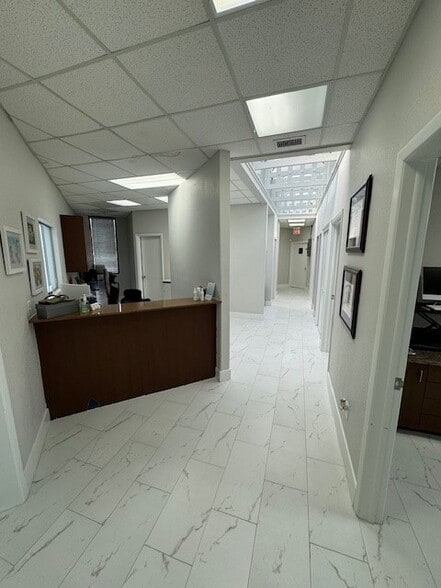 More Photos Of 6711 38th Ave N, Saint Petersburg Medical For Lease