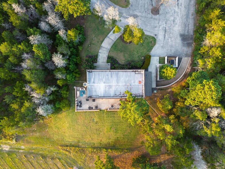 More Photos Of 25200 Bernard Rd, New Ulm Specialty For Sale