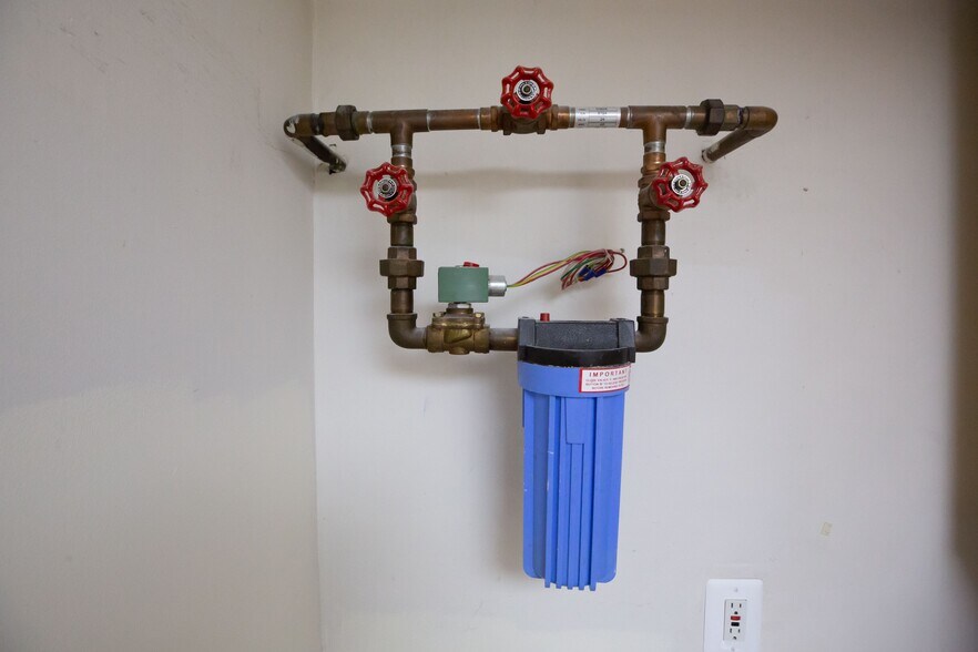 More Photos Of 931-947 Russell Ave, Gaithersburg Medical For Lease