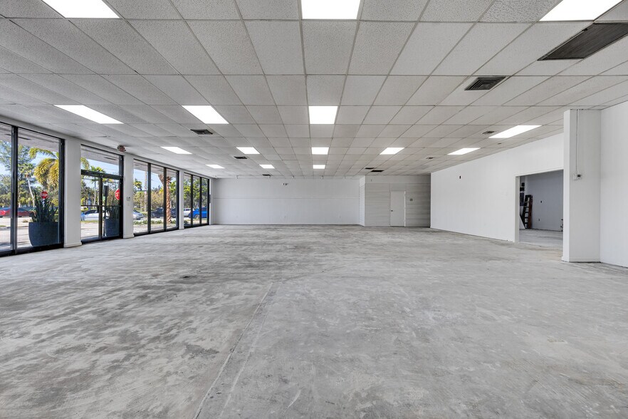 More Photos Of 2698 N University Dr, Fort Lauderdale Freestanding For Lease