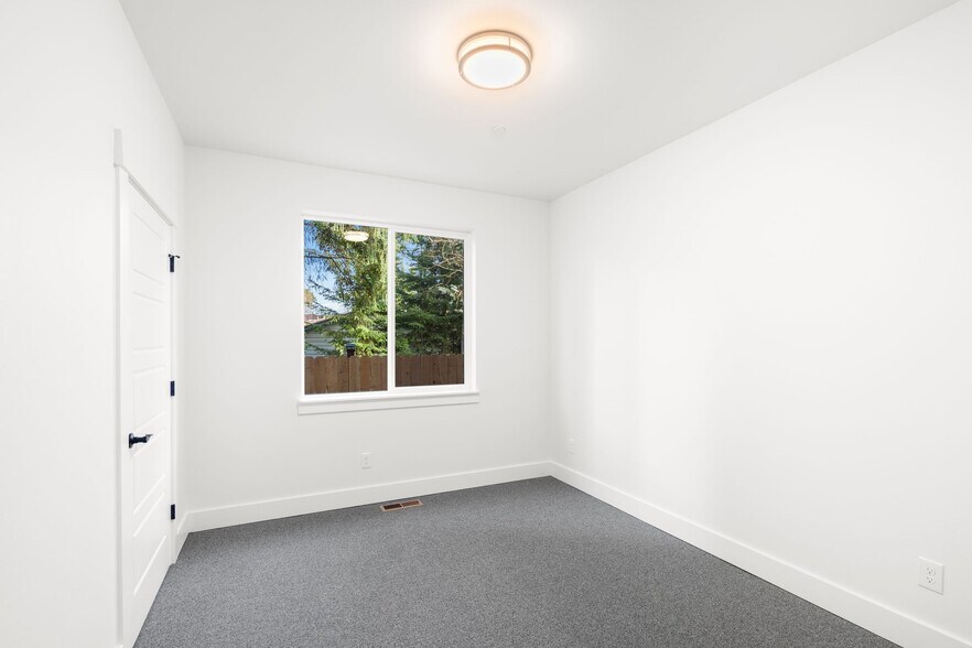 More Photos Of 1801 SE Brookwood Ave, Hillsboro Specialty For Sale