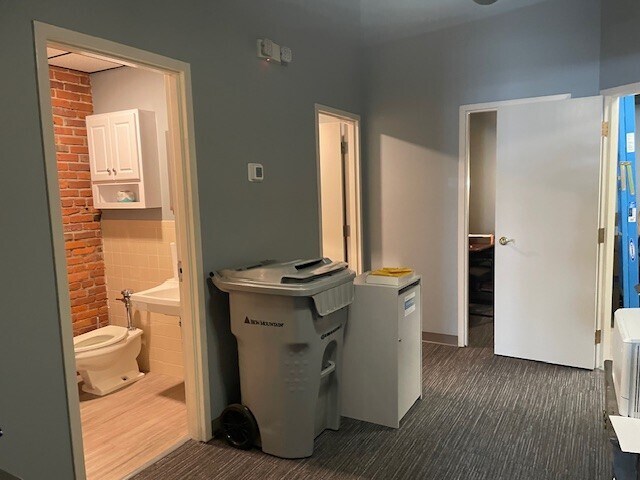 More Photos Of 13-25 Railroad Sq, Haverhill Office Residential For Lease