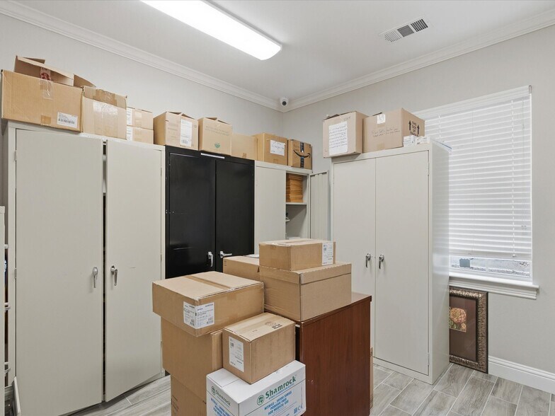 More Photos Of 2840 Keller Springs Rd, Carrollton Medical For Sale