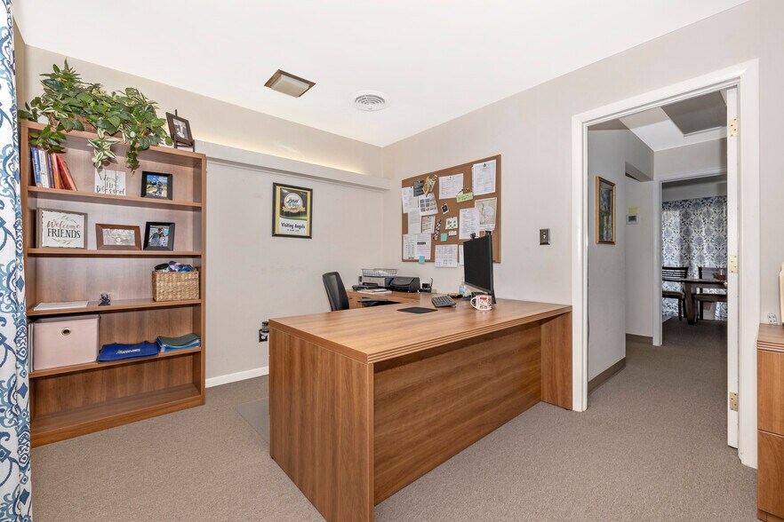 More Photos Of 801 Toll House Ave, Frederick Medical For Lease