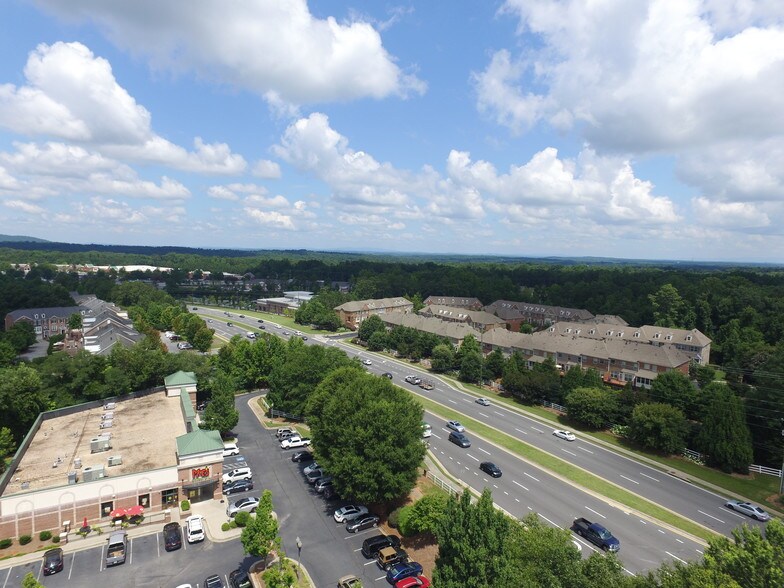 More Photos Of 920 Woodstock Rd, Roswell Storefront For Lease