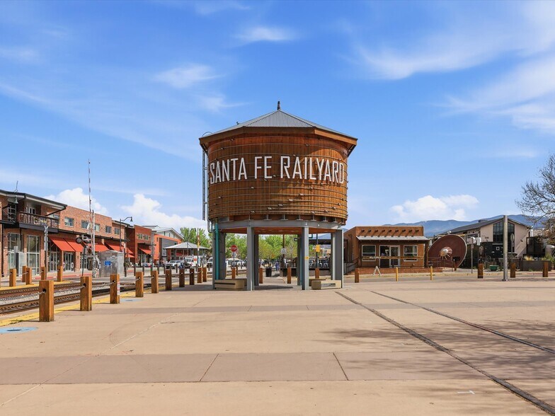 More Photos Of 1607 Paseo De Peralta, Santa Fe Freestanding For Lease